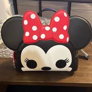 Hello there! I have a Minnie Mouse Fanny pack for sale! Never been used!